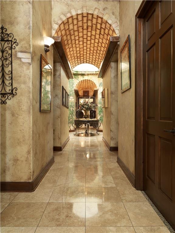 Lewis_home_16436f__medium_