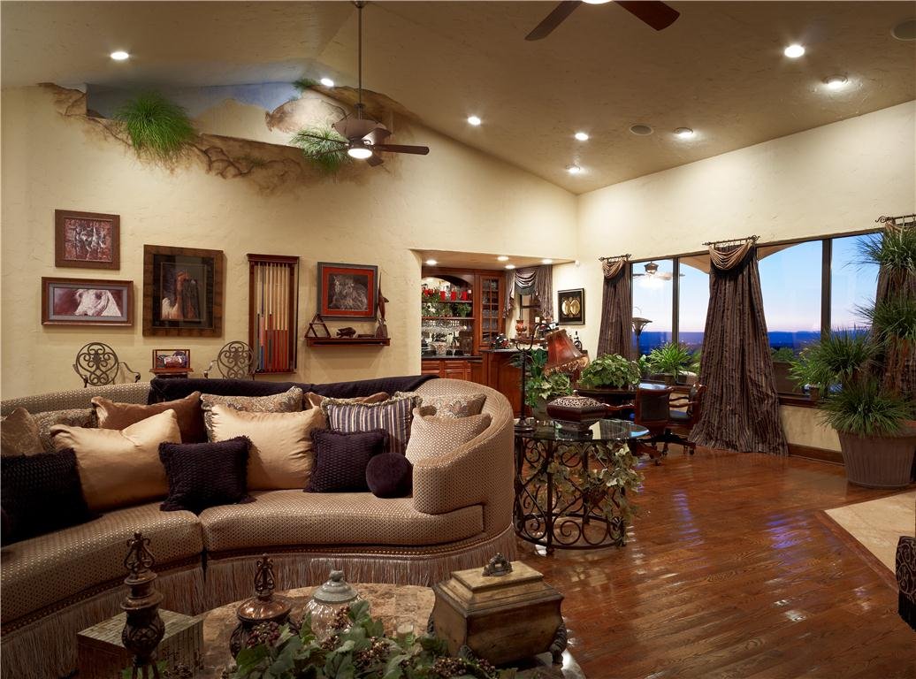 Lewis_home_16484f__medium_