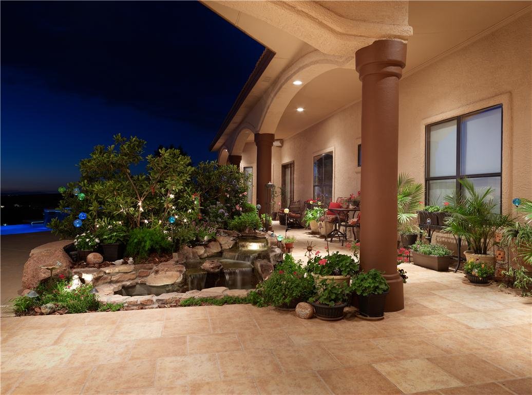 Lewis_home_16492f__medium_