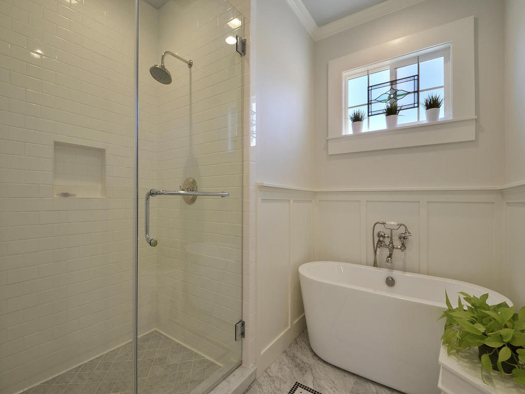 700_e_43rd_st-mls_size-026-master_005-1024x768-72dpi