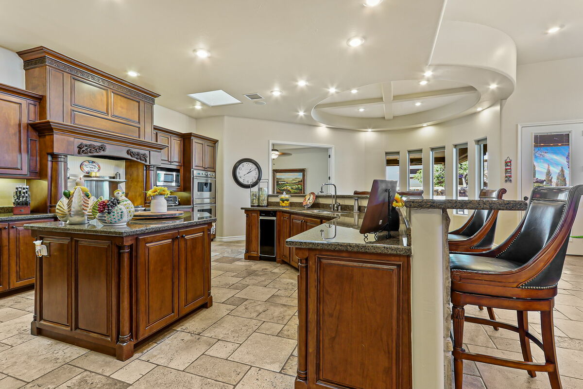 41-web-or-mls-img_2154