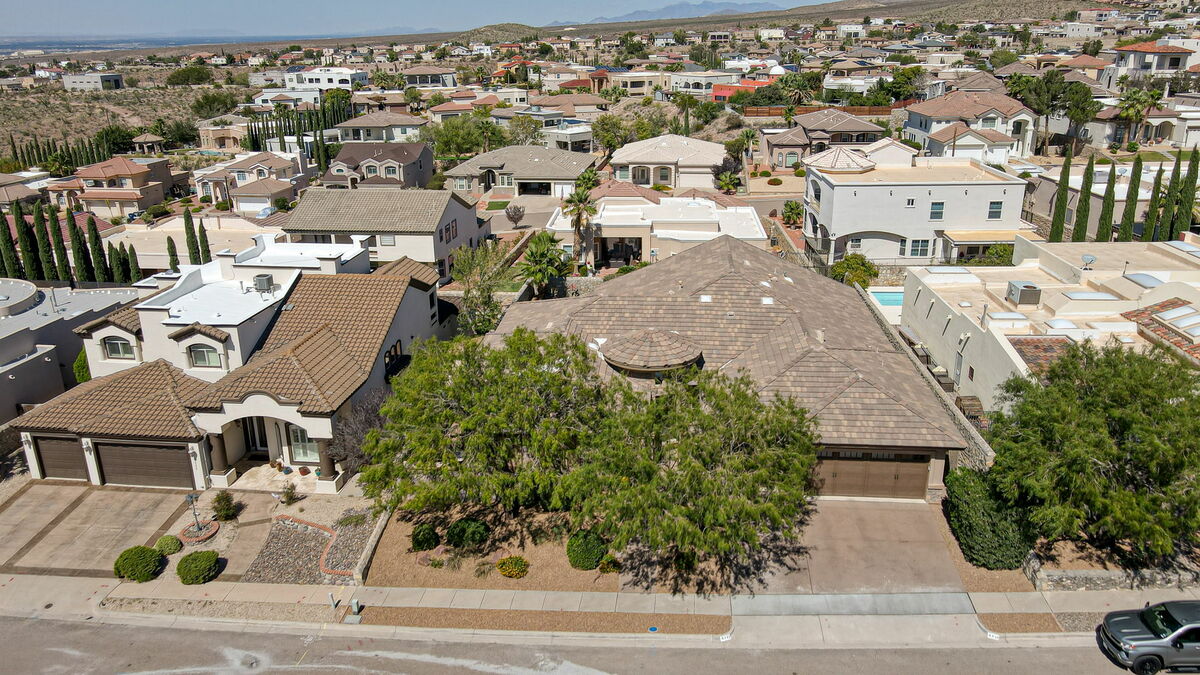 4-web-or-mls-dji_fly_20251003_132212_957_1759702130791_aeb