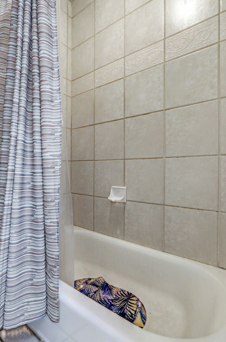 32-web-or-mls-img_7950